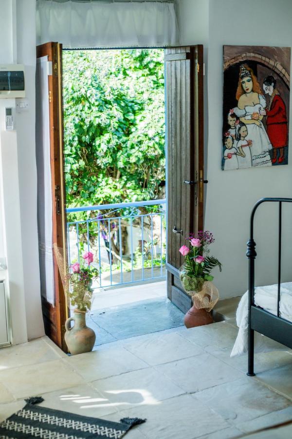 Cecilias Courtyard Guest House Malia Exterior photo