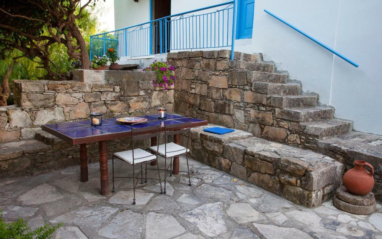 Cecilias Courtyard Guest House Malia Exterior photo