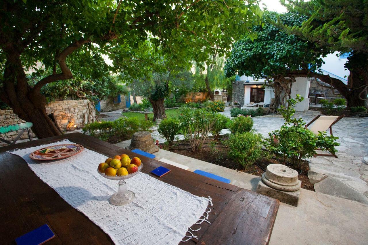 Cecilias Courtyard Guest House Malia Exterior photo